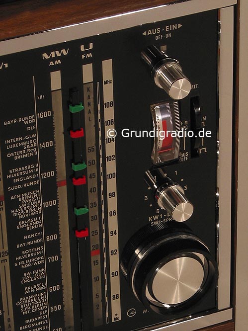 Grundig Satellit 210 