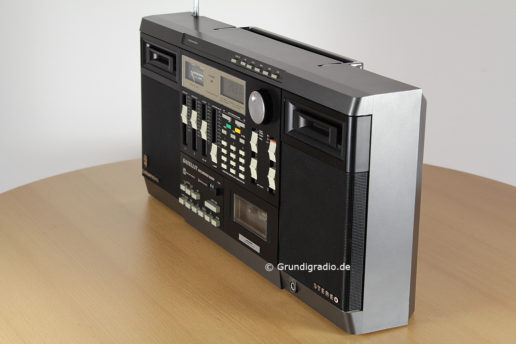Grundig Satellit 4000 Recorder