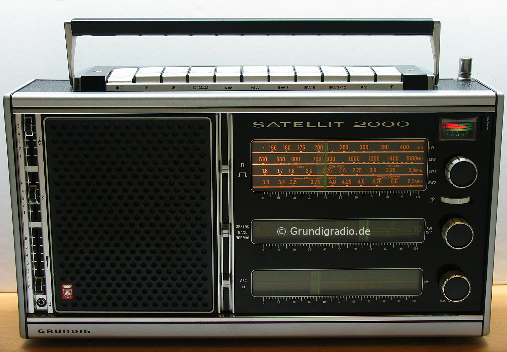 Grundig Satellit 2000